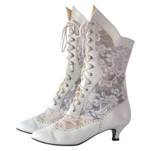 Vintage White Lace Victorian Boots | Kitten Heel Bridal Lace-Up Booties 24cm